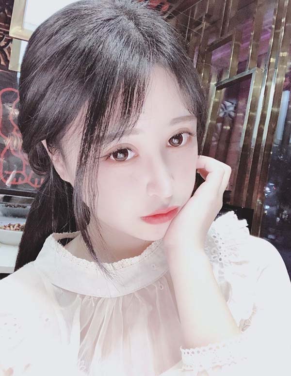 温哥华援交女模特